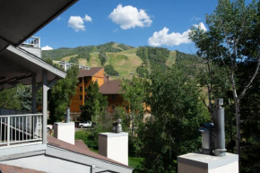 2 Hot Tubs, Great Mountain Views, Washer & Dryer in Unit